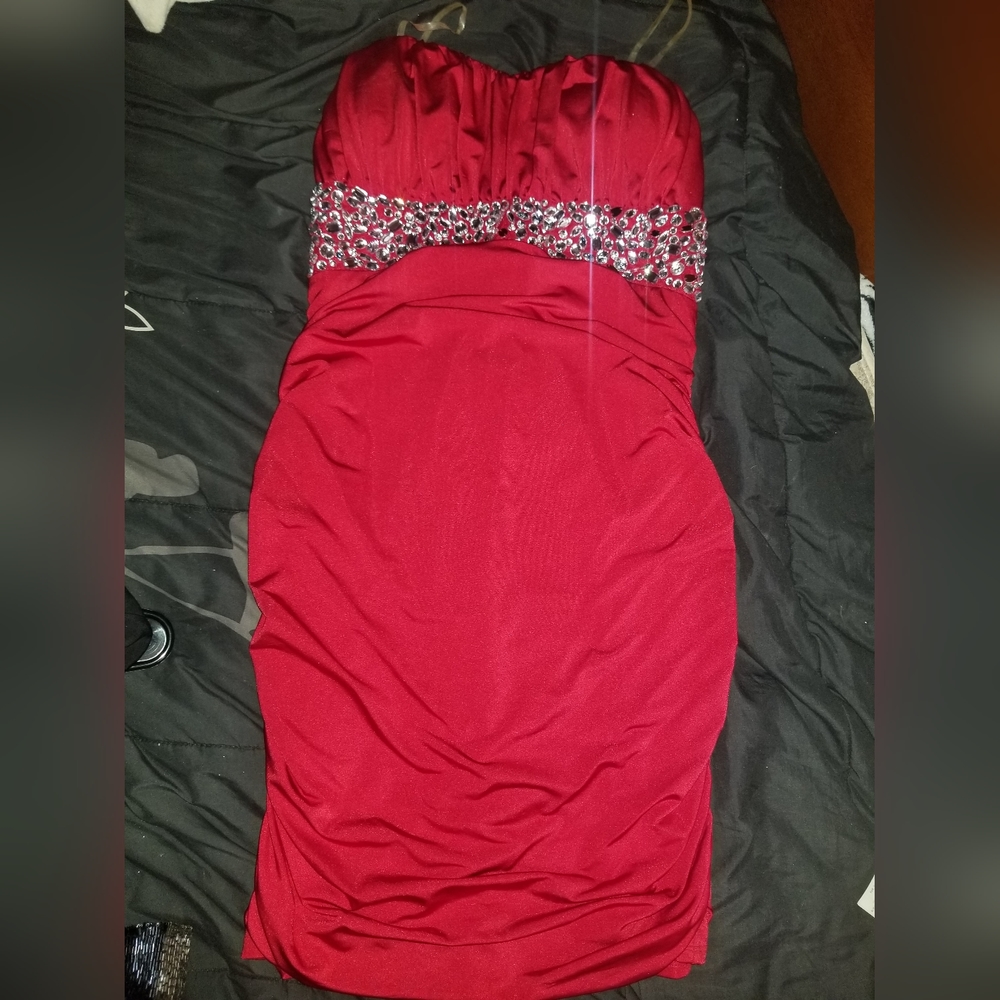 New Medium red dress